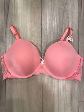 NWT VICTORIA'S SECRET Dream Angels Underwire Push-Up Bra with Soft Lace Size 38D